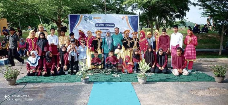 Siswa SLBN 1 Kota Bima dan SLB Taman Firdaus. Foto : Dheno